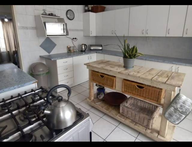 3 BEDROOM HOUSE FOR SALE IN FLORENTIA